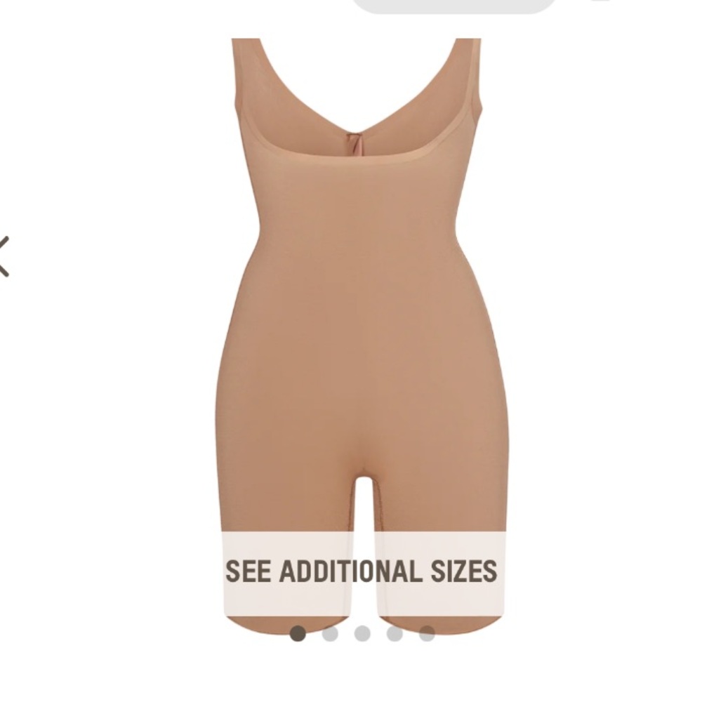 SKIMS SHEER SCULPT OPEN BUST BODYSUIT
